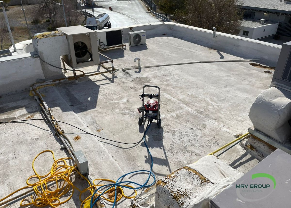 MRVGroupMX's tweet photo. Porque remplazar si puedes renovar, existen otras solucuines para prolongar la vida util de tu sistema de impermeabilizacion de tu inmueble #siliconeroofcoating #piensaverde #mrvgroup #primeralineadedefensa
https://t.co/Lu7wDeTdUM https://t.co/86qnc9bKHJ