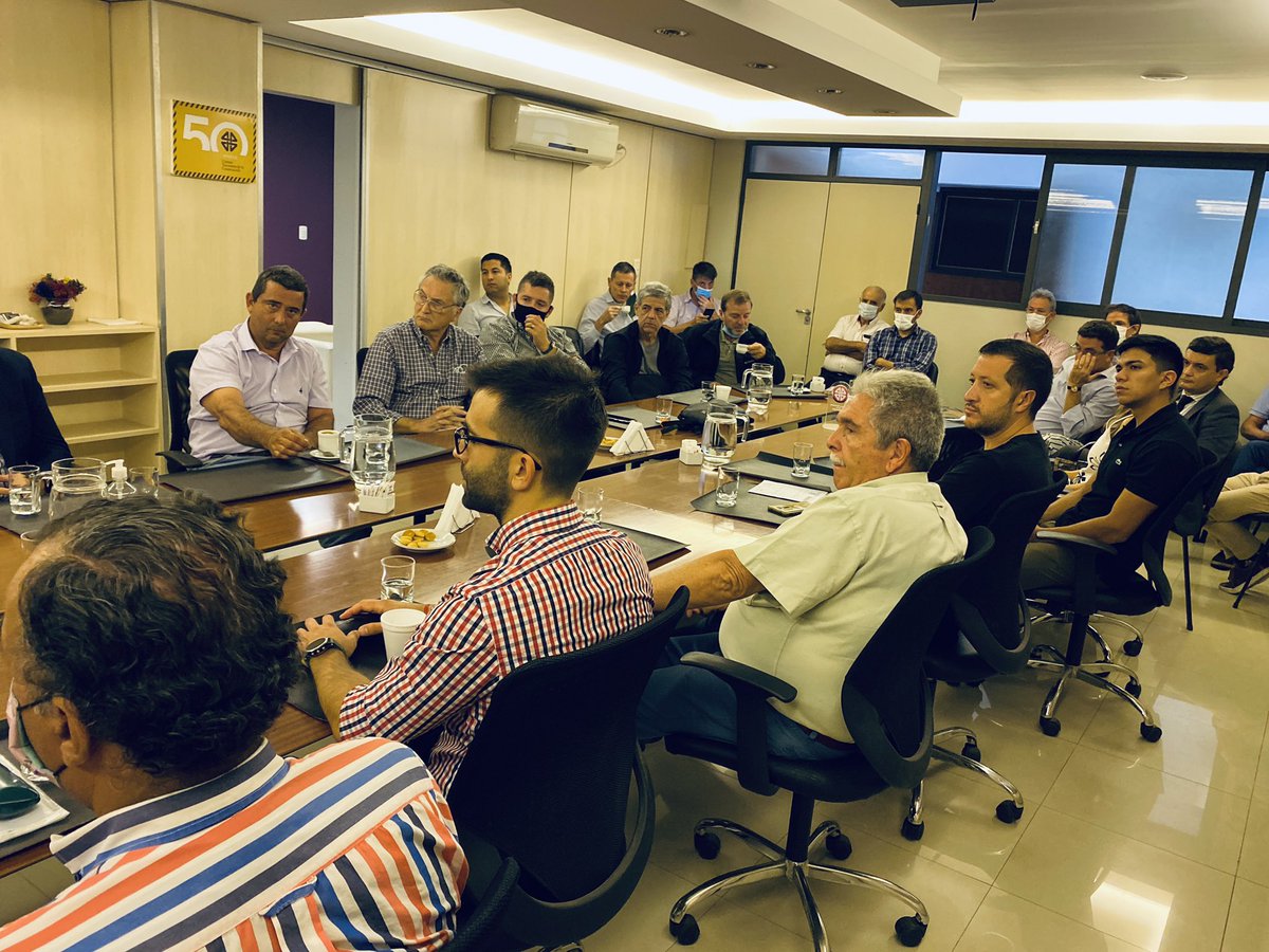 pyedlin's tweet photo. Con @JorgeGarber y empresarios de la Cámara Tucumana de la Construcción conversamos sobre las obras públicas que se están realizando.
Nos plantearon las necesidades del sector y analizamos juntos las oportunidades que se nos abren para hacer realidad obras que Tucum��n necesita. https://t.co/ZgKjuYDZR8
