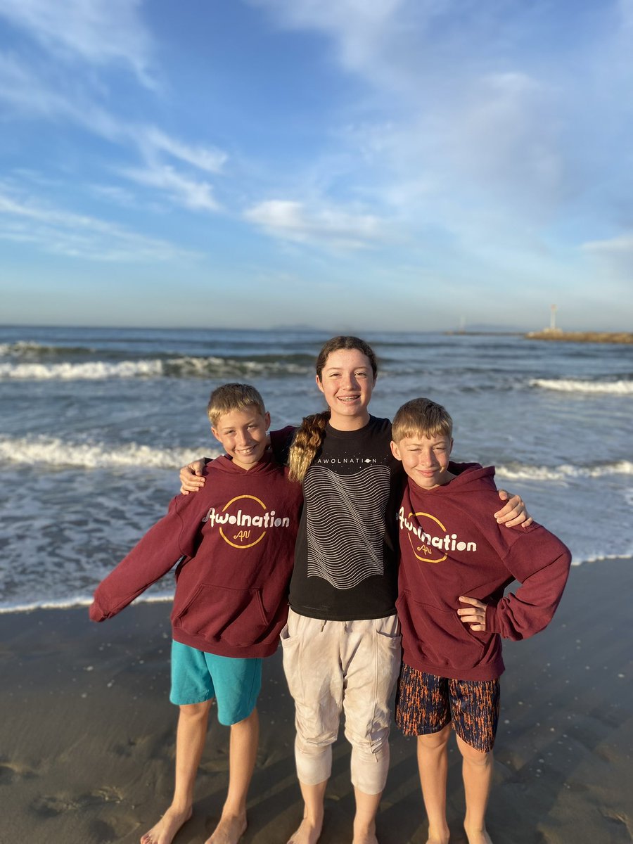 NathanEBlack's tweet photo. Texas kids getting the CA experience in my hometown of Oxnard and at the Channel Islands (Santa Cruz). Rocking @awolnation 🤙🏼 https://t.co/Ix2kcw2L10