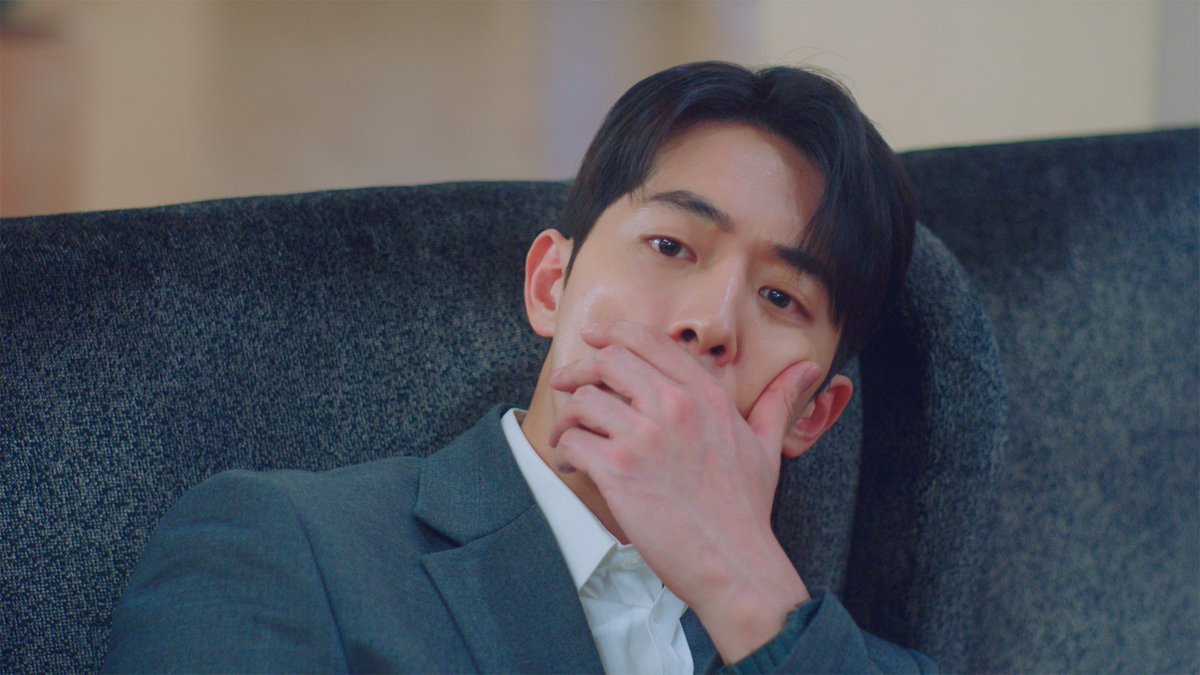 netflix's tweet photo. Appreciation post for Nam Joo-Hyuk’s signature pose™ ✨

(📺: Twenty Five Twenty One) https://t.co/w8Tjy36Dvu
