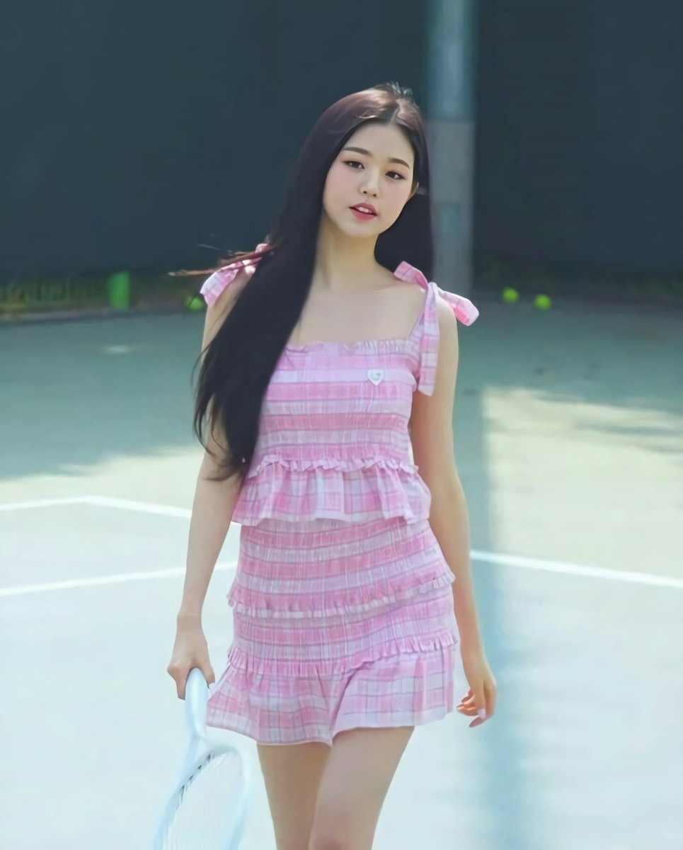 pinkliet's tweet photo. ฅ  :  🪷 Lunes con Guess.
  En ésta ocasión escogí 
             el tenis como deporte, pero siempre activa. 
(｡•̀ᴗ-) #GuessActive https://t.co/9aJLrVDCAf