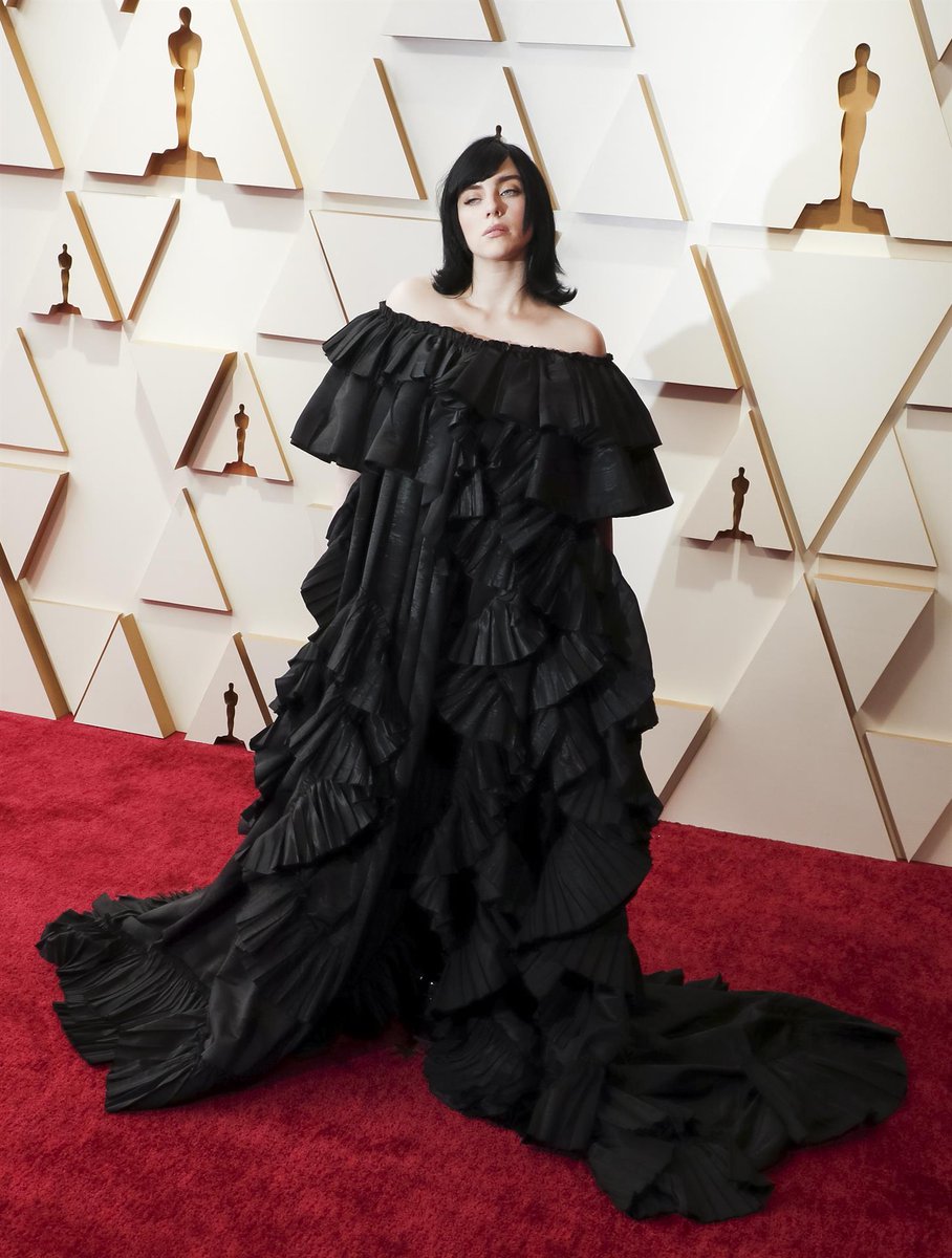 ForbesLifeLatam's tweet photo. Estos fueron algunos de nuestros #toplooks de la 94.ª edición de los Premios #Oscar. ¿Cuáles son tus favoritos?
Foto: EFE/EPA/David Swanson https://t.co/gsek5s2w7Y