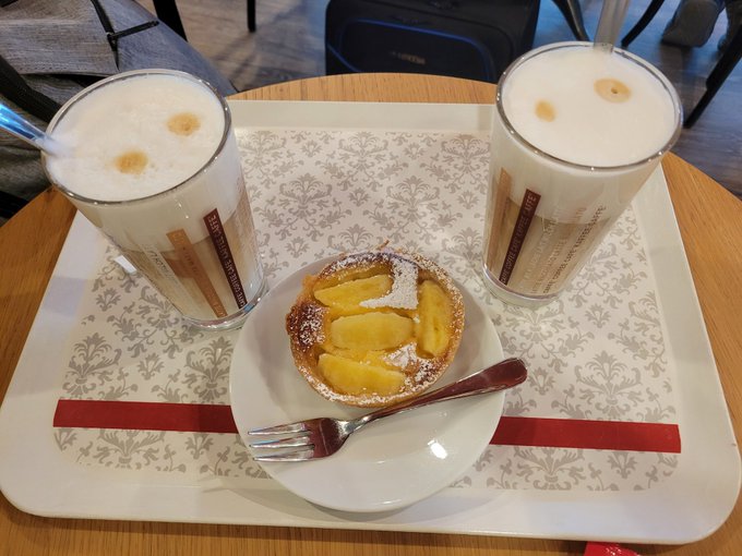 My. Last latte and treat before heading back to Denver https://t.co/PCjx8OmPgp
