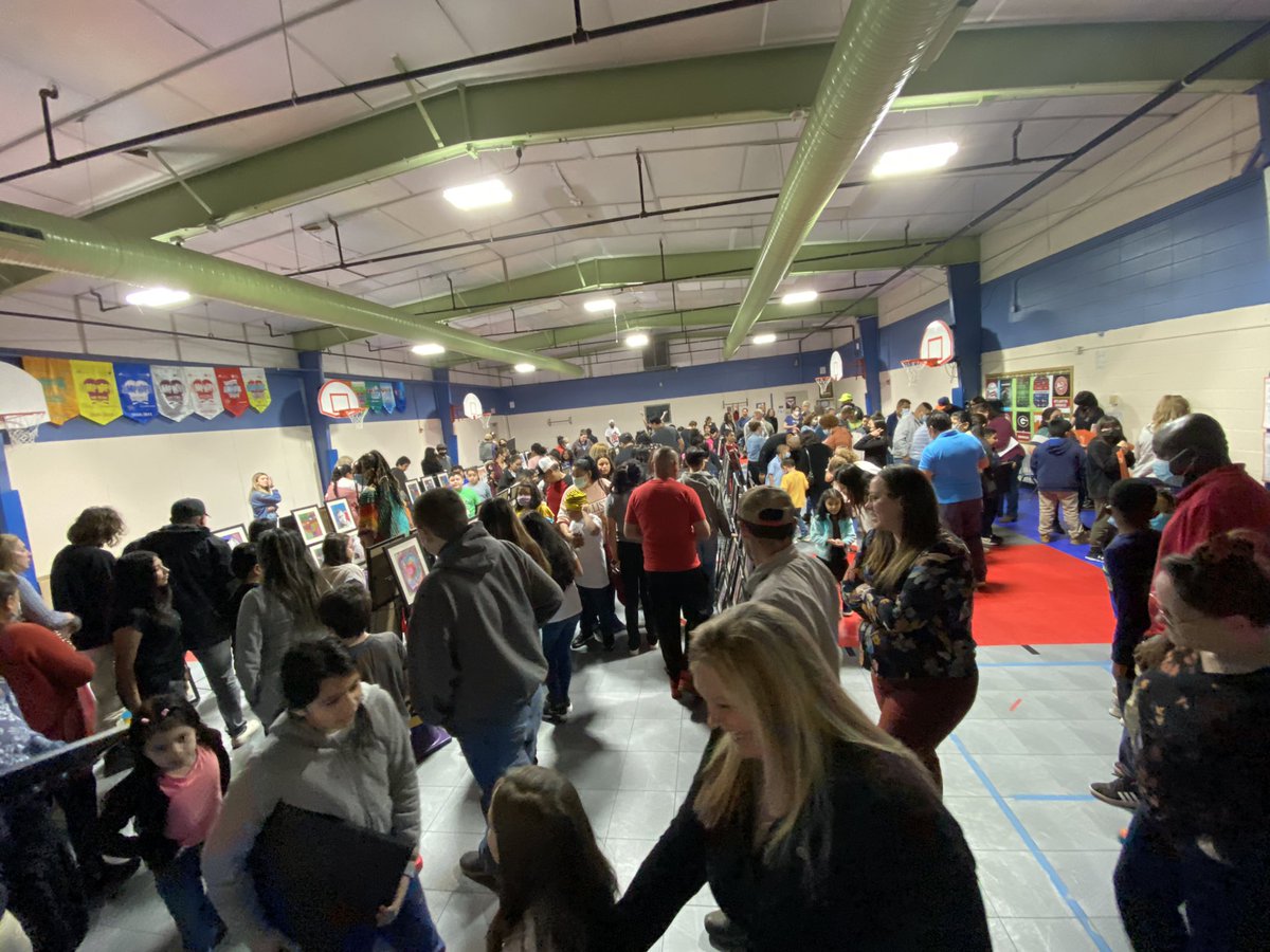 SBSullivan9's tweet photo. We had an awesome turn out for our musical and art show! Way to go @Belmonthillsart &amp; Mrs Powell! @belmontbears https://t.co/U0qaKDRXad