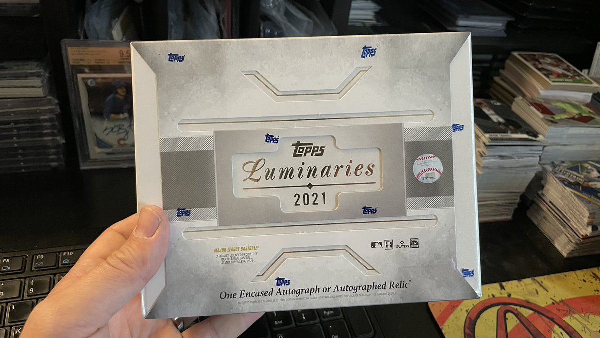 WatchTheBreaks's tweet image. Who else has Spring Training ⚾️ fever right now &amp;amp; wants to rip?!? 

RT &amp;amp; Follow to enter to win this box of Topps Luminaries 🥇

#Collect #TheHobby 

*winner drawn Wednesday &amp;amp; Follow I’ll have 1 week to claim from video draw to be posted below ⤵️
