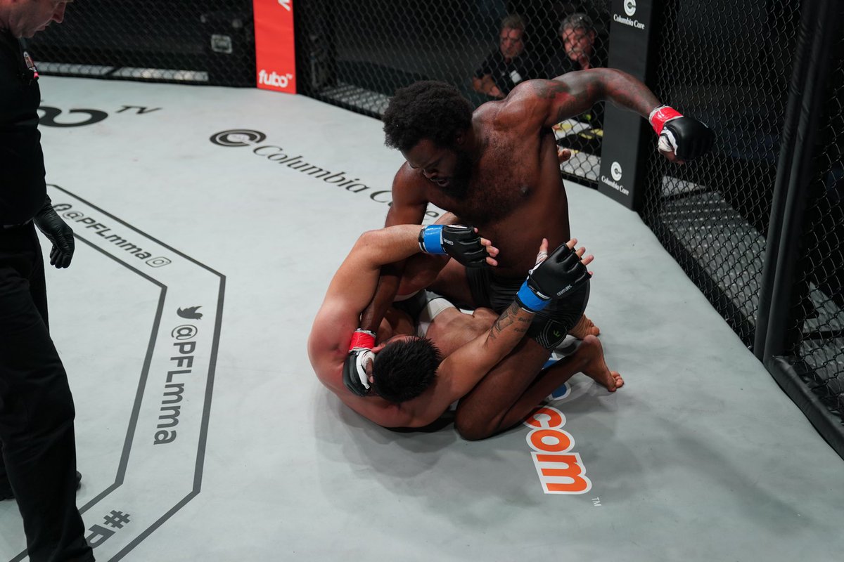 lBvon_'s tweet photo. Couple of action shot #PFLChallengerseries https://t.co/KSACoUb89d