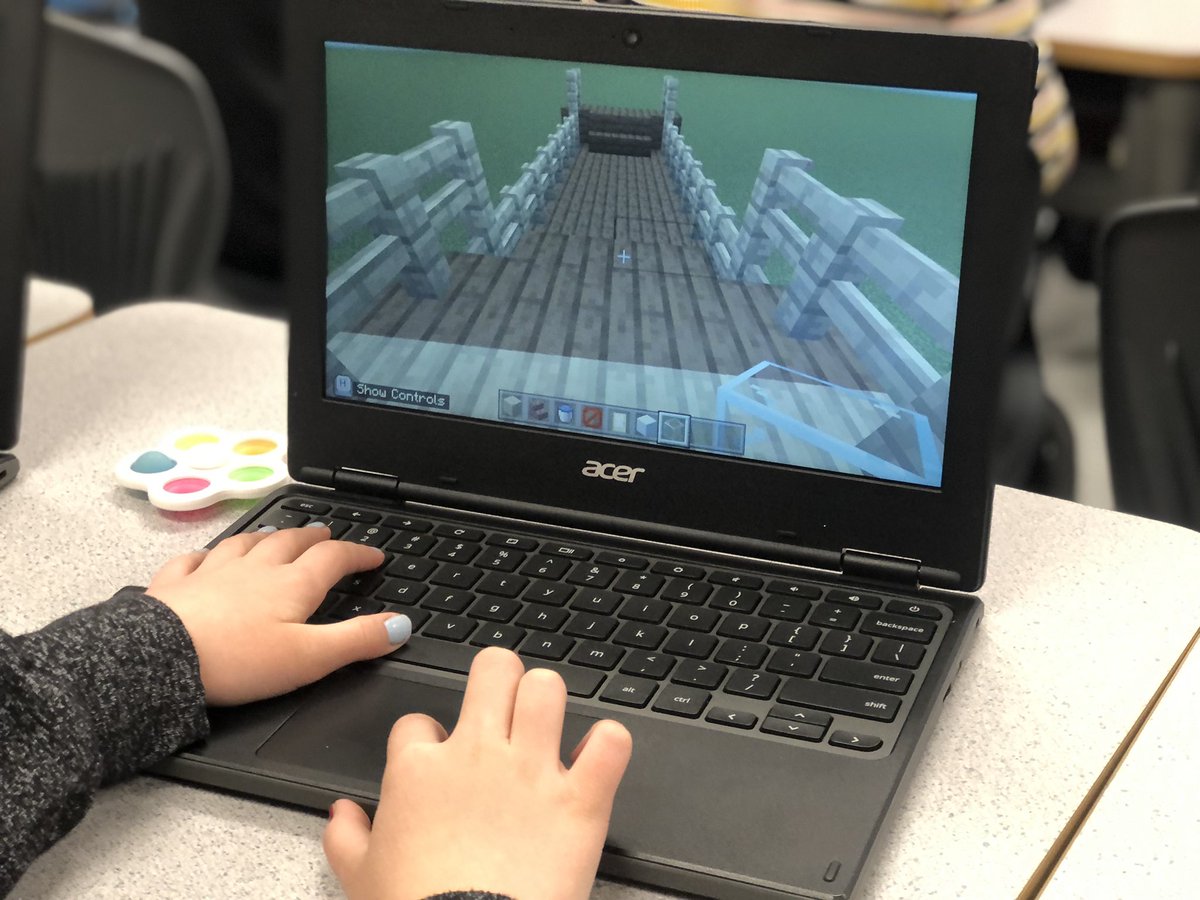 PaulaHuddy tweet media