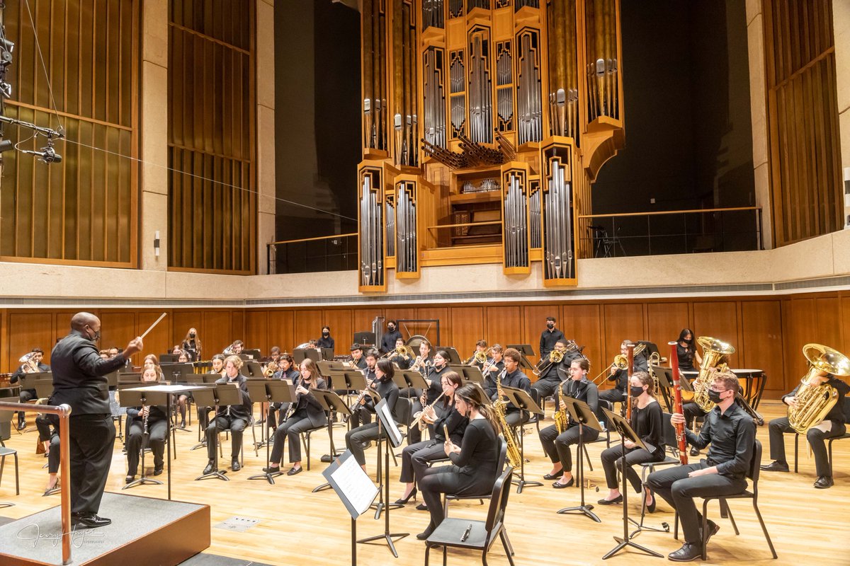 The University of Texas Bands tweet media