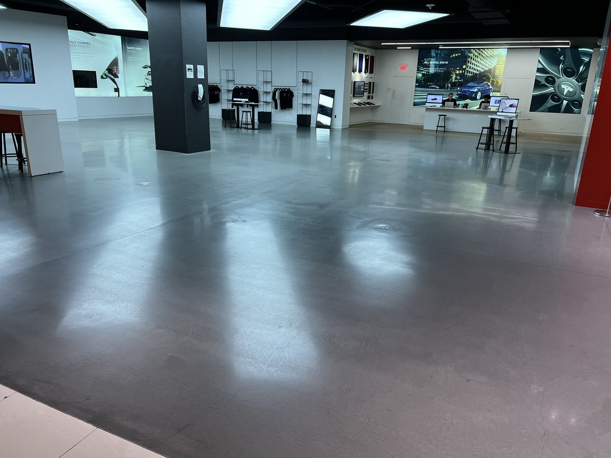 santibur06's tweet photo. Hey @elonmusk, came to the Tesla store at Aventura Mall, MIA looking to see a Model 3 and this is what I found 😔 https://t.co/1GhkZ3D6vq