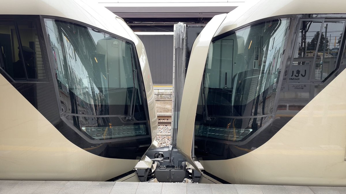 Rail_Channel's tweet photo. 2022.3.29
リバティけごん1号 #517F + リバティ会津101号 #516F

#500系 #リバティ https://t.co/wyNAtX1azP
