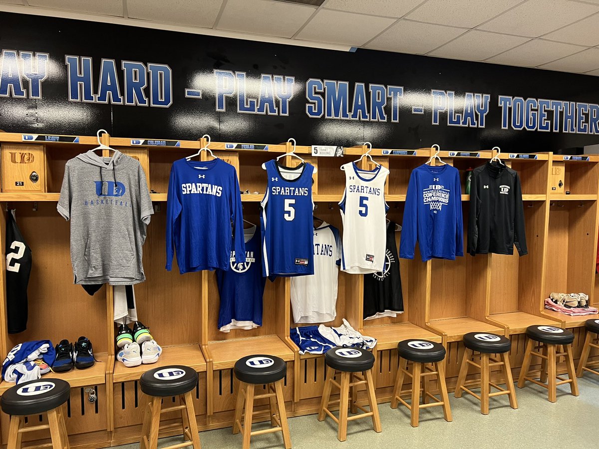KellingCaden's tweet photo. Had a great time on my visit to the University Of Dubuque, thanks coaches!! @UDHoops @udbasketball https://t.co/e0SuPc1LOw