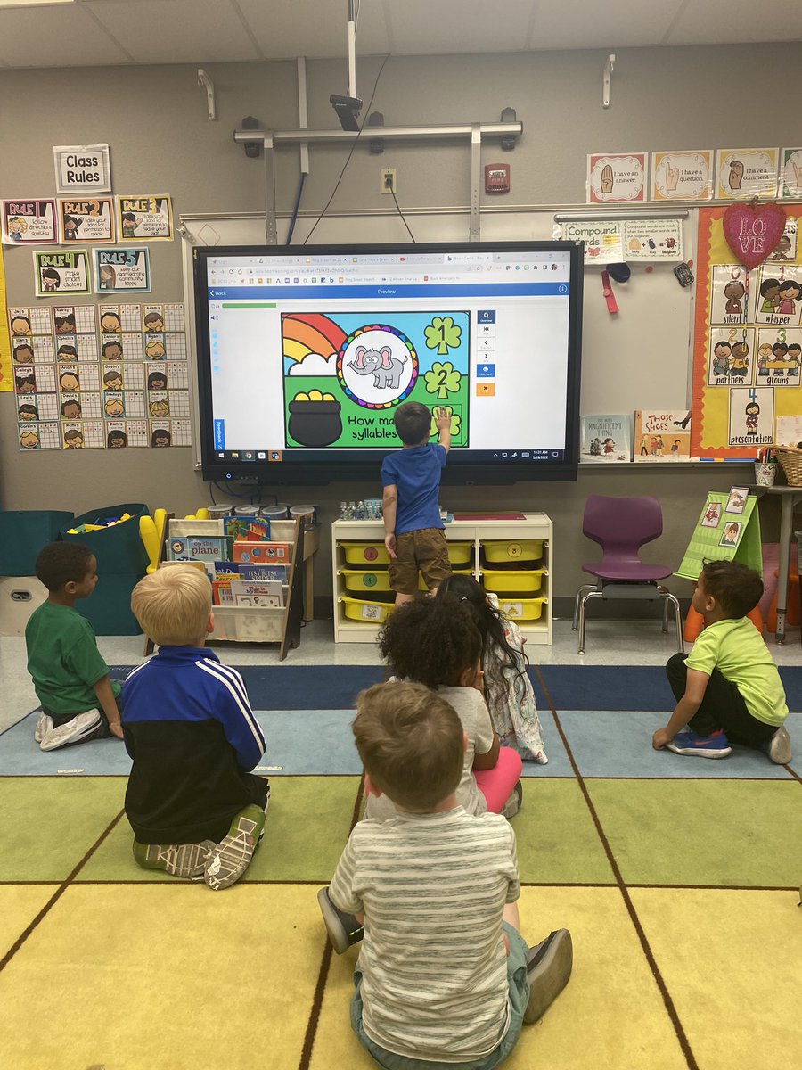 ☘️🌈Today, we reviewed counting Syllables in a fun interactive way!! I love hearing my students cheer for  each other! 🌈☘️ #TESLEADS <a href="/EarlyGcisd/">GCISD EARLY CHILDHOOD</a>