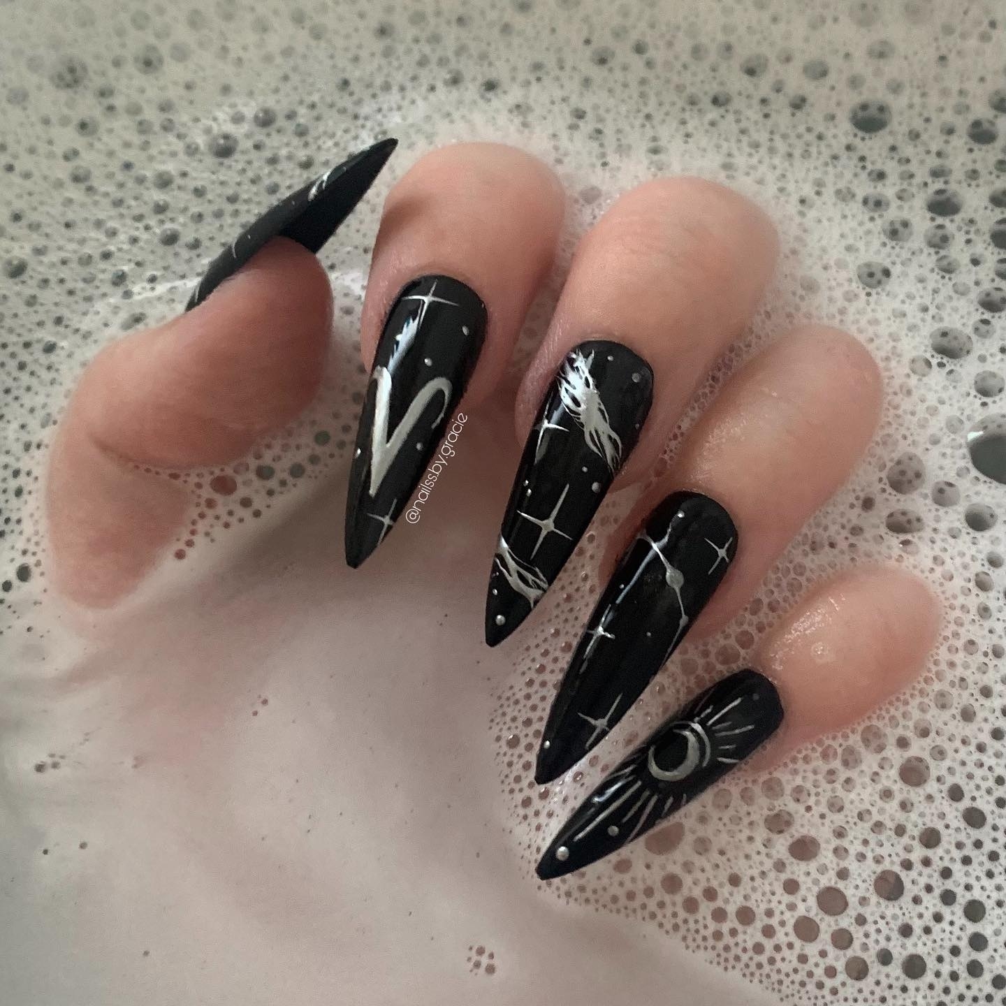 Too Fast on Twitter: "Aries Szn ♈️✨🖤 nails by @nailss.by.gracie! 💫 ↓↓⁠ :⁠  ☆ https://t.co/i3sHtBEiPg ☆⁠ :⁠ :⁠ ☆⁠ #witchynails #gothicnails  #spookynails #celestialnails #gothic #celestial #witchyvibes #aries #zodiac  #polishpad #witchaesthetic ...