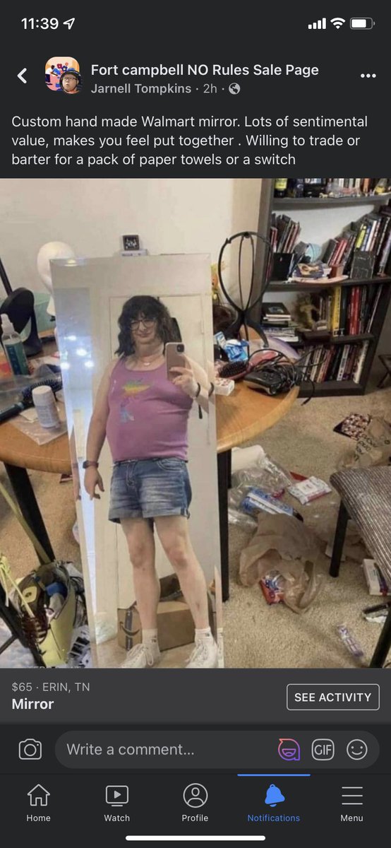 HuskyHispanick's tweet photo. @hvridgway Hello I found this selfie and I think it’s you, will you help me find the mirror u used? https://t.co/B1250dXqEs