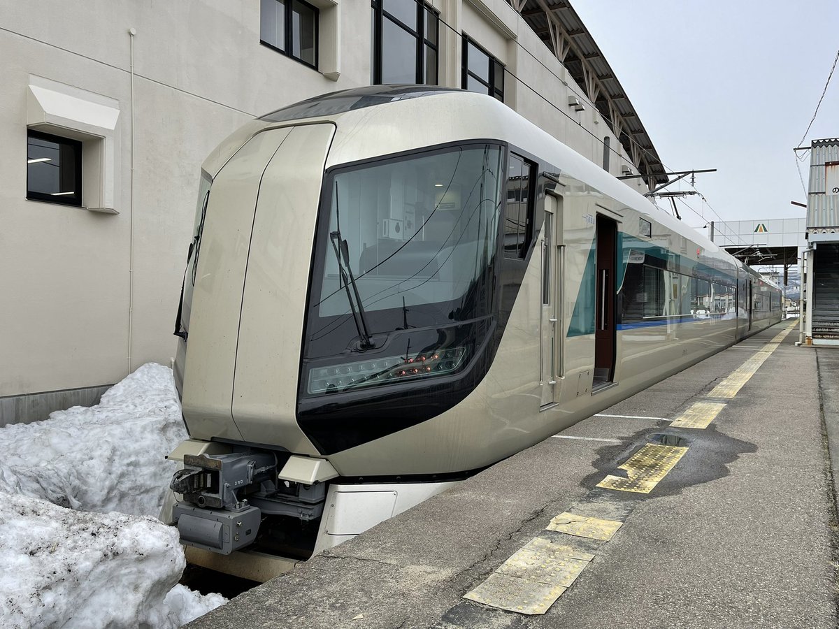 Rail_Channel's tweet photo. 2022.3.29
リバティ会津101号 #516F
快速リレー101号 AT-601

#500系 #リバティ #会津鉄道 https://t.co/l0qKg4xVj5