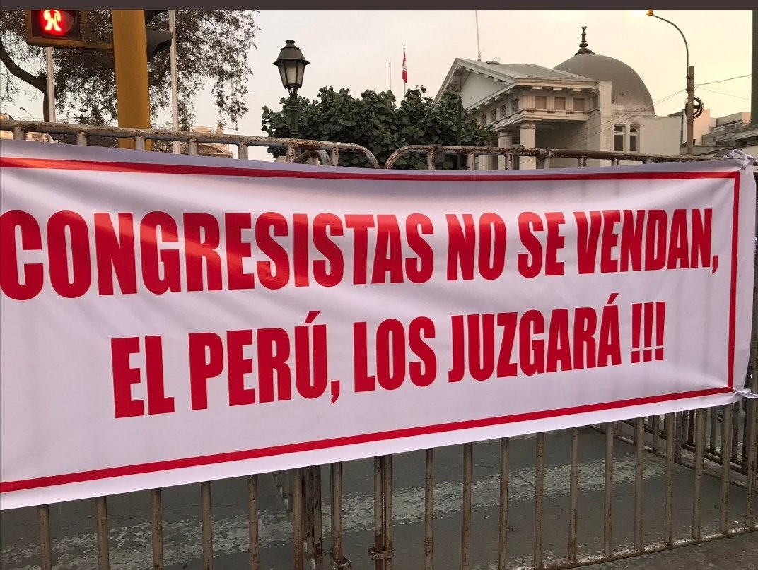 peruchopensante's tweet photo. @congresoperu hazte una! Boten a Castillo y salven al Perú! #VacanciaYa
#VacanciaPedroCastillo https://t.co/EHkJw7YP9Z