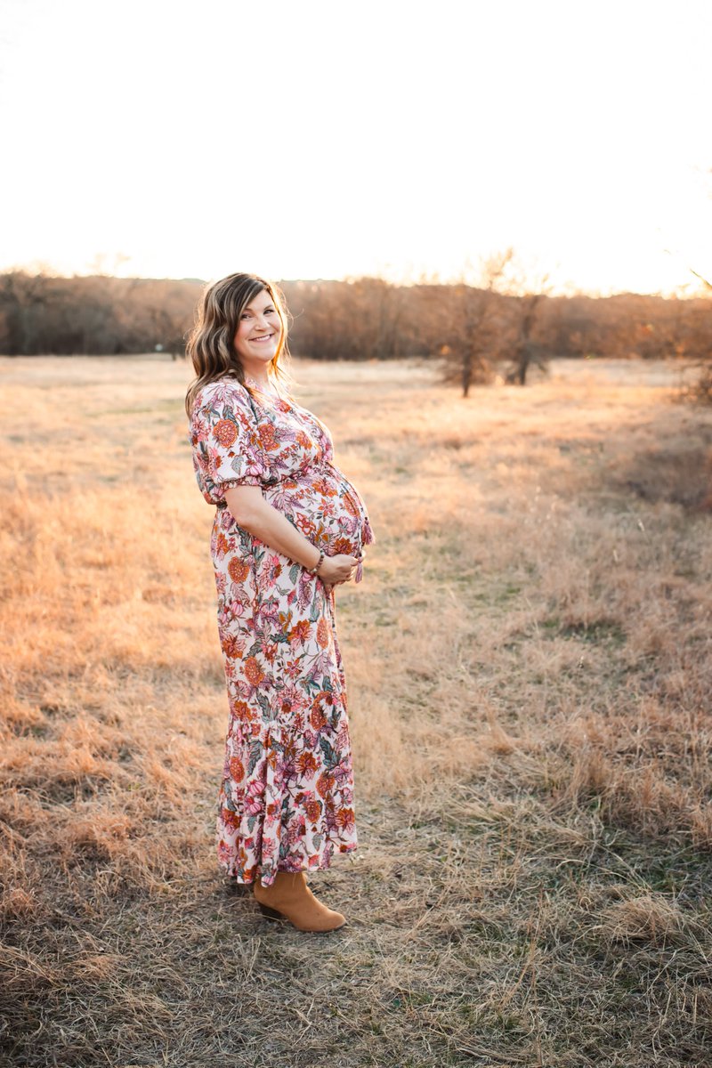 heyheyashleyj's tweet photo. Today started my last week at work for FISD / Cobb MS... then it's time to shift gears as we await Baby Teddy.. shift gears into the SAHM life for a bit. Bittersweet. But, if you know my story, you know that this is needed and is a blessing. 🥰🙏🌈 #foreveracyclone 💙🧡🌀 https://t.co/pMqqgIh8LA