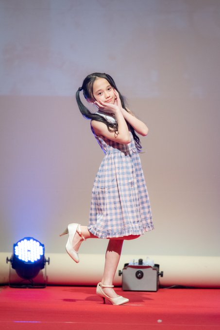 Twitterのコスプレ画像31