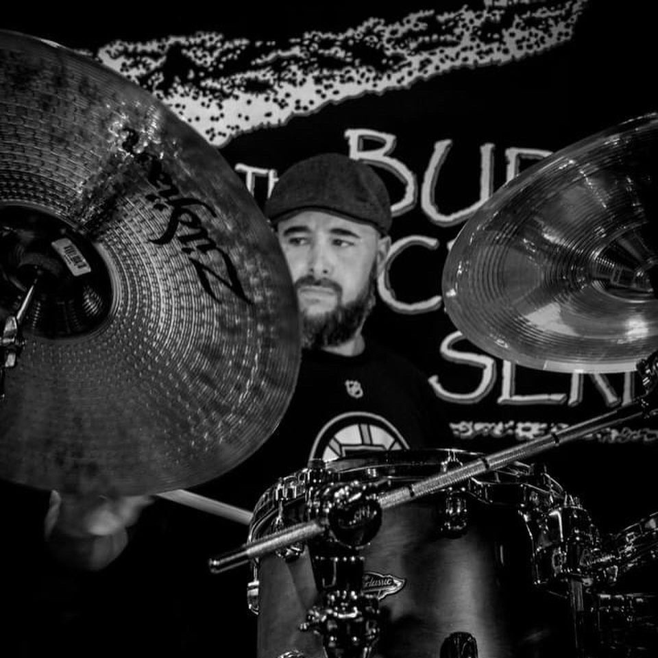 3MiBoston's tweet photo. Few pics from last show @burrenmusic
Thank you to Shawna Travis for the pics!
#thirdmanin #3mi #boston #rockband #photos #theburren #somervillema #livemusic #backroomseries https://t.co/jnYVx66wEq