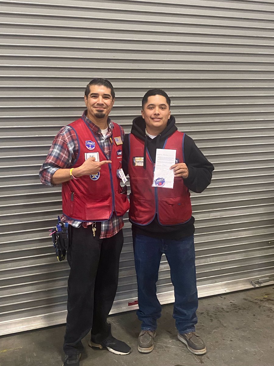 SalAranda16's tweet photo. Shout out to Hayden on the receiving/stocker team for always making our customers top priority.@RamonMontes0882 @Mpena2605 @JoeMcFarland_ @BoltzBill https://t.co/jumkdGrsQ7