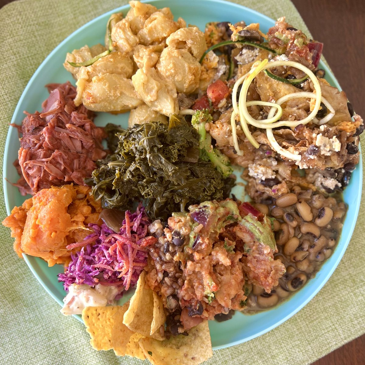 strowhiro's tweet photo. Had one of my all-time favorite restaurants today for lunch โ #StuffIEat in Inglewood, CA (@StuffITweet) ๐ฅฐ https://t.co/YY2hqGNbp7