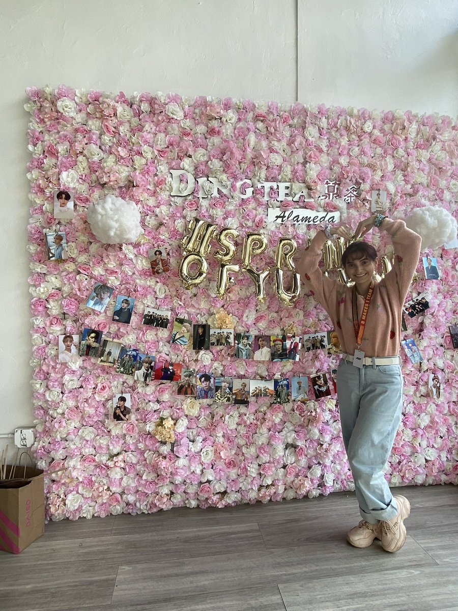 joongiesbarista's tweet photo. successful day 1!!! #springofyunhwa @ATEEZofficial @ATEEZBayArea @SoCalAtiny 💕🌸💕 https://t.co/Y4s4jSCD91