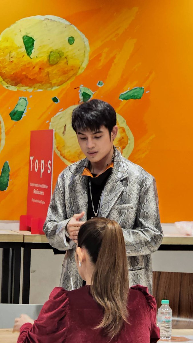 music_teambenz's tweet photo. งุ้ยย!! หมั่นเขี้ยววุ้ยย😁😁
#gybawards2022
#SwissForce
#เบนซ์จิรโรจน์ #เบนซ์จิAF12 
#Benzji #Benzjiraroj https://t.co/ITgEXkjKDC