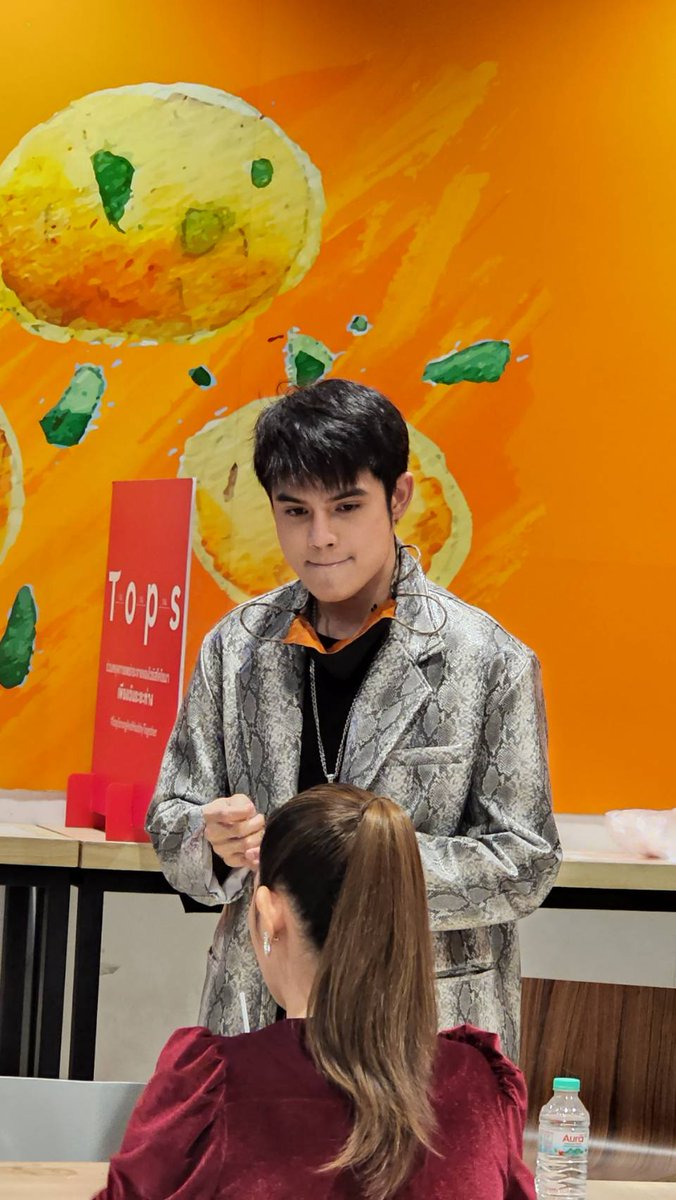 music_teambenz's tweet photo. งุ้ยย!! หมั่นเขี้ยววุ้ยย😁😁
#gybawards2022
#SwissForce
#เบนซ์จิรโรจน์ #เบนซ์จิAF12 
#Benzji #Benzjiraroj https://t.co/ITgEXkjKDC