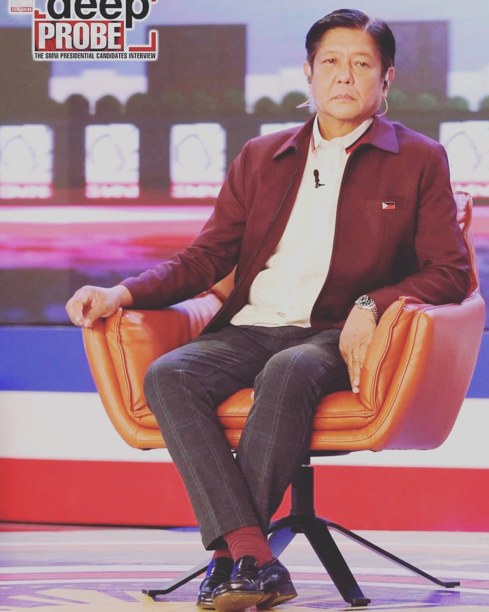SimonMarcosss7's tweet photo. The 17th President of the Republic of the Philippines ✌️❤️🇵🇭 https://t.co/8SRxCPawIv