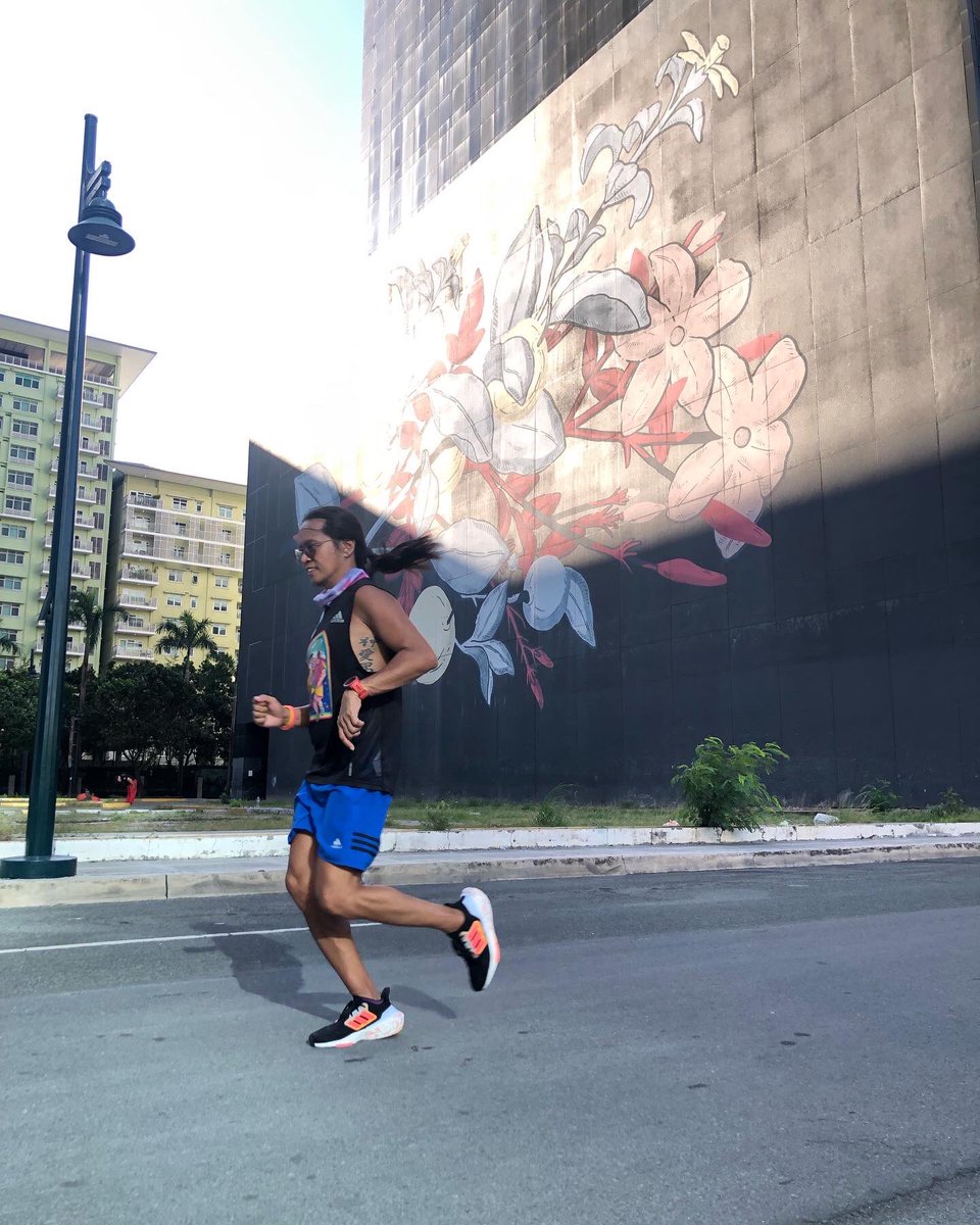 blue_topakia69's tweet photo. Women that run long distances will definitely love the new Ultraboost 22.
BABAE
MATAPANG
MALAKAS
Ating ipagbubunyi ang iyong lakas.
#PLHIVrunner #aRLimitless #adidasRunning #adidasPH #UltraBOOST https://t.co/z8k6v5mRCP