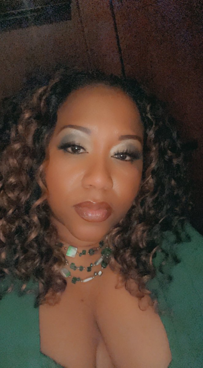 MsArnise's tweet photo. Enjoying the music of Johnnie Brown at the Mudd Room https://t.co/aMIXh8Hcg8