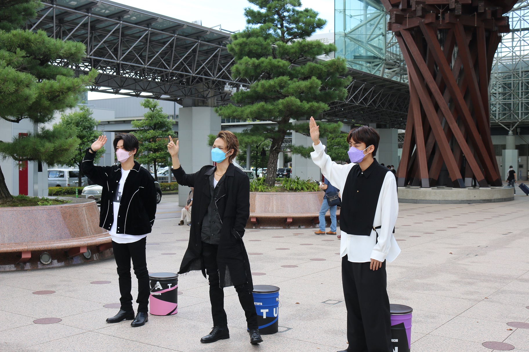 FO06fjDaUAEYTOq?format=jpg&name=large