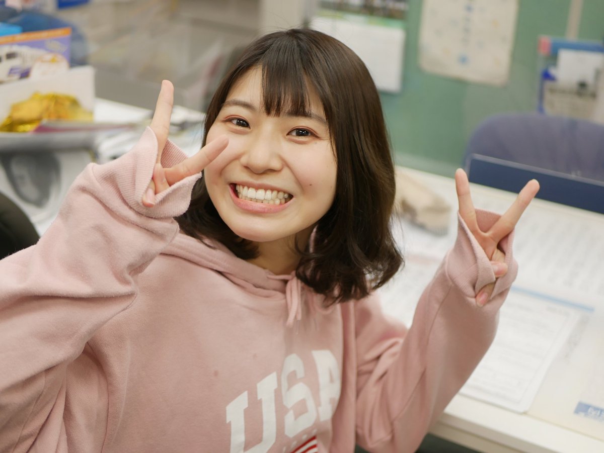 teensplus793's tweet photo. 『TEENS+』最終回です🌸
津田晴香ちゃんは髪型も変えて更に可愛くなってるよ❤️
今日は「月刊元町映画館」もありますのでお聴きのがしなく～🎥
(スタッフゆあ)
#fmgenki
#津���晴香
#teensplus https://t.co/yDLRuCp1kC