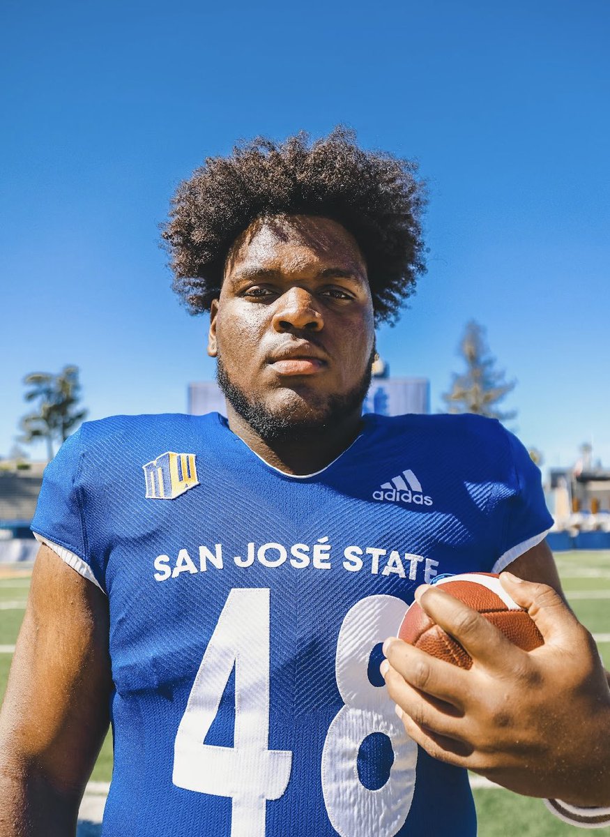 The48era's tweet photo. We finna blast off 🚀 @SanJoseStateFB @CoachBrennan @Coach_Seumalo @GregBiggins @adamgorney @BrandonHuffman @EHSAthletics @ArmondSr https://t.co/n1RPXM0jBS