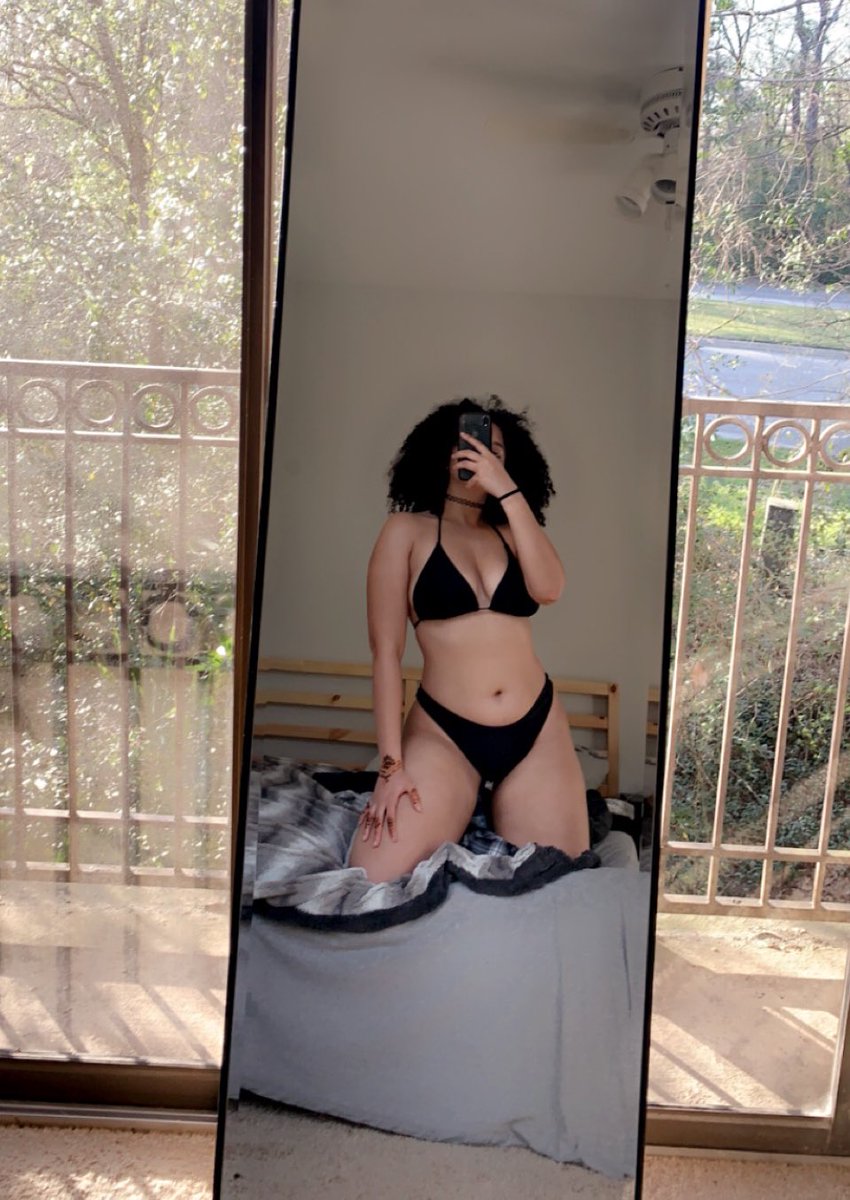 priizpineapples's tweet photo. 🥵 https://t.co/LShrgDeAcK