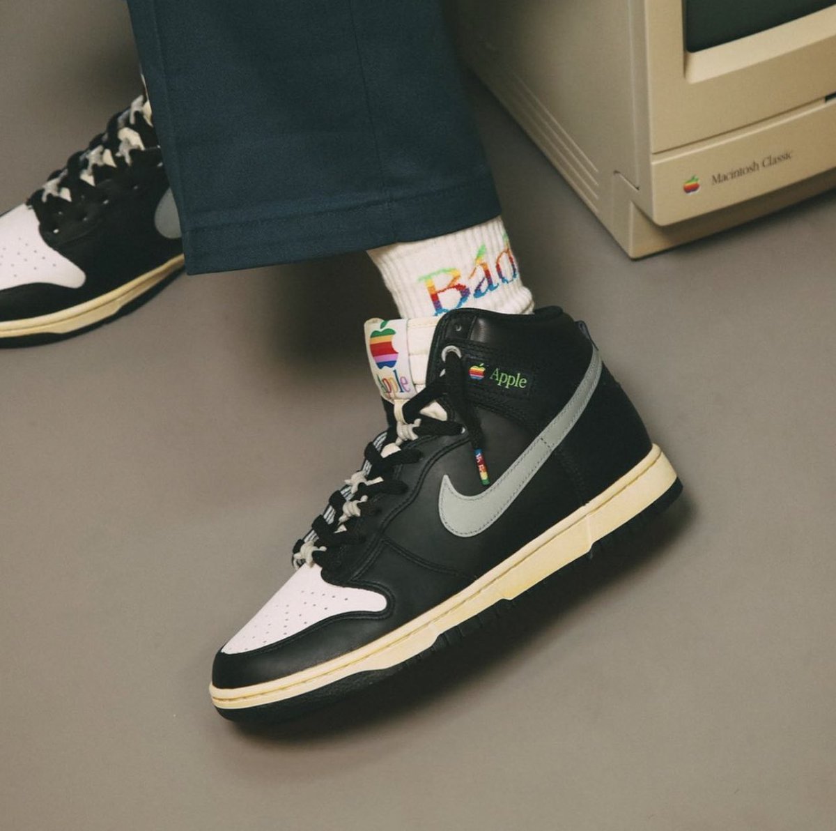 hoshichantv's tweet image. BAD 🍎Apple🌈 Collection
Fox Trot / Thinking Different 
・
ダンクVer.が、イマイチ ピンとこなかったので、CLUC C Ver.を逝きたいが、円安でいけん。。。。。
でも本家、TDでなくなるが思った以上に早かったからな〜。悩悩悩
・
Cap, T-Shirts, Socksのみかな〜☺️
#foxtrot #ThinkingDifferent