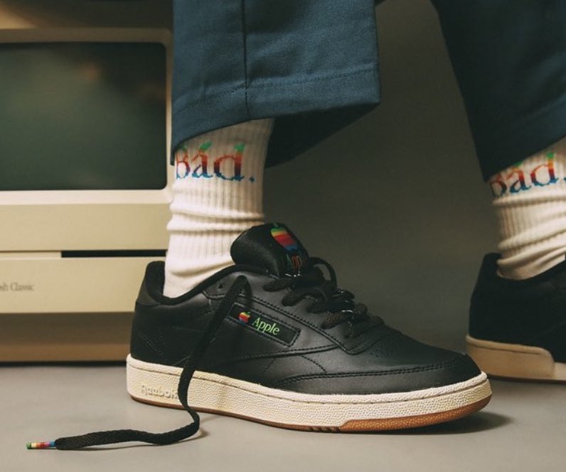 hoshichantv's tweet image. BAD 🍎Apple🌈 Collection
Fox Trot / Thinking Different 
・
ダンクVer.が、イマイチ ピンとこなかったので、CLUC C Ver.を逝きたいが、円安でいけん。。。。。
でも本家、TDでなくなるが思った以上に早かったからな〜。悩悩悩
・
Cap, T-Shirts, Socksのみかな〜☺️
#foxtrot #ThinkingDifferent