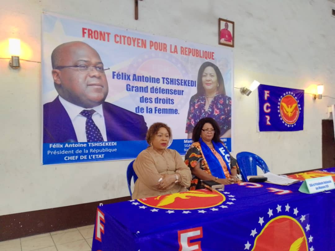 kumumbeya's tweet image. Prets pour la bataille de 2023!

La ligue nationale des femmes du #FCR sous le leadership de l'honorable @EwangaOfficiel et la SGA Josiane Kabambi annonce les couleurs lors d'une cérémonie de clôture du mois de Mars, mois de la défense des droits des femmes.