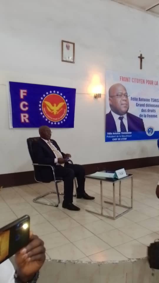 kumumbeya's tweet image. Prets pour la bataille de 2023!

La ligue nationale des femmes du #FCR sous le leadership de l'honorable @EwangaOfficiel et la SGA Josiane Kabambi annonce les couleurs lors d'une cérémonie de clôture du mois de Mars, mois de la défense des droits des femmes.