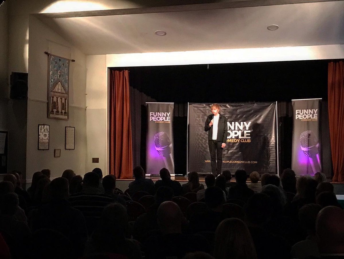 PaulCoxComedy's tweet photo. Wonderful gig in Botley tonight for Funny People. Superbly run by Mike and Jenna 👌🏼

For the best comedy in Botley check out @FunnyPeopleCC https://t.co/qFYtjj0c0o