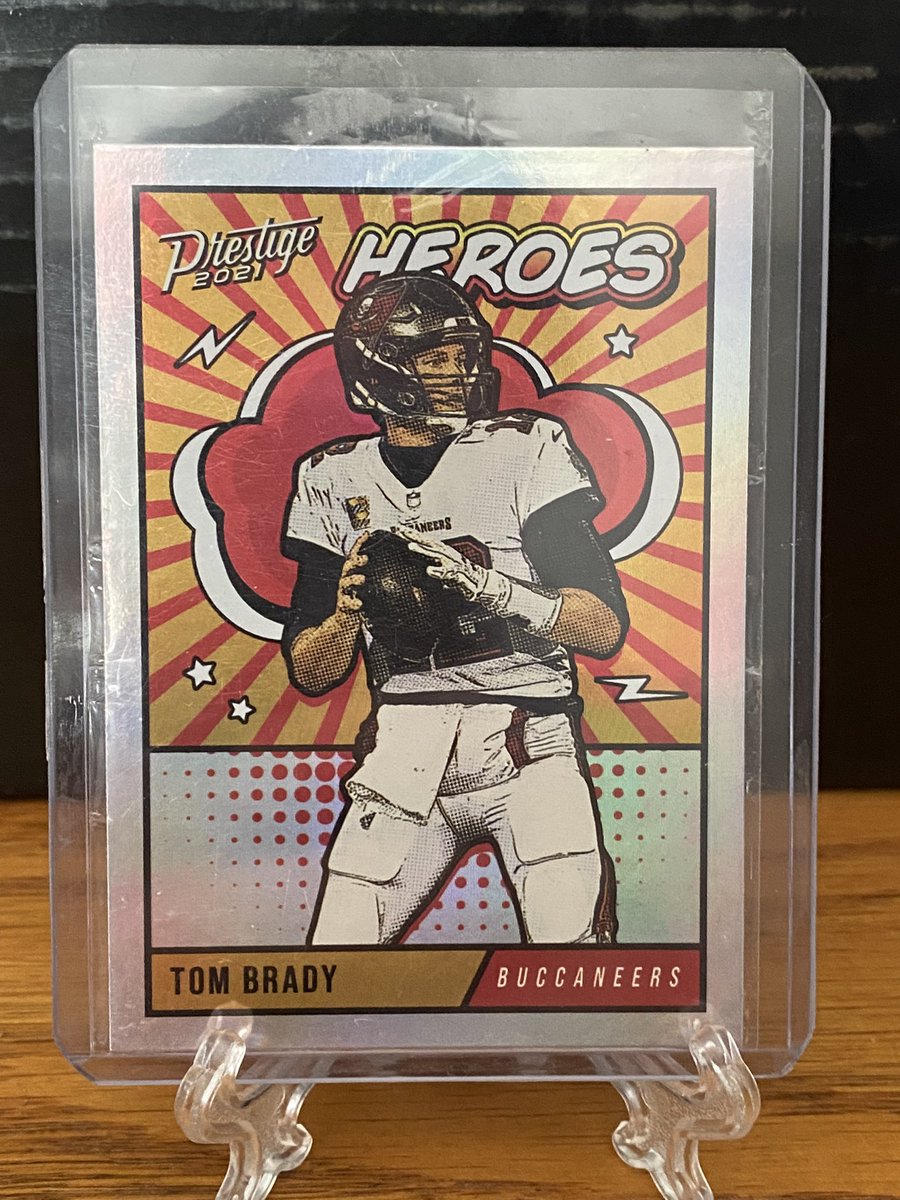 Card E-B tweet media