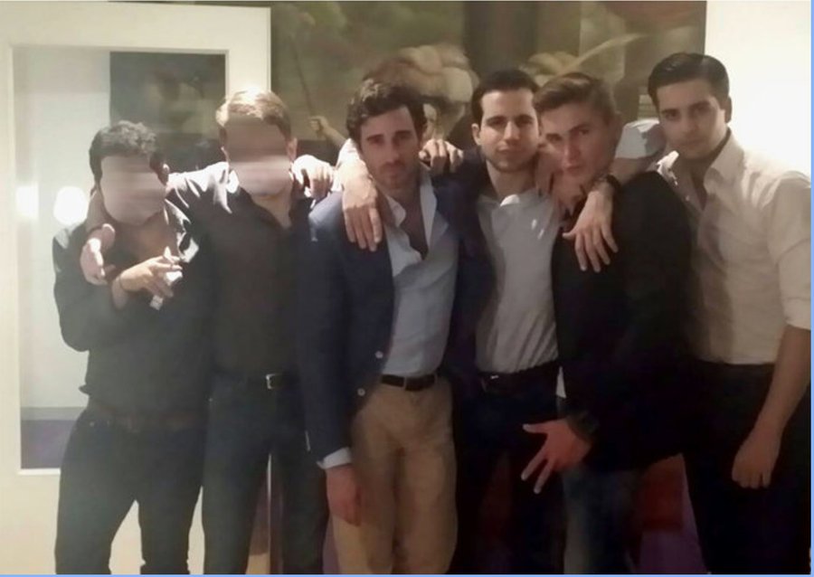 LaurentThines's tweet photo. Ses assassins présumés (au centre), Romain Bouvier (gauche) et Loik Le Priol (droite) de l’ex-syndicat étudiant néo-fasciste le GUD, fans de #Zemmour, sont entourés sur cette photo de leurs amis #JulienRochedy (à gauche) et #PaulAlexandreMartin (à droite) ex-Front National Jeune. https://t.co/yKUMvpP9SS