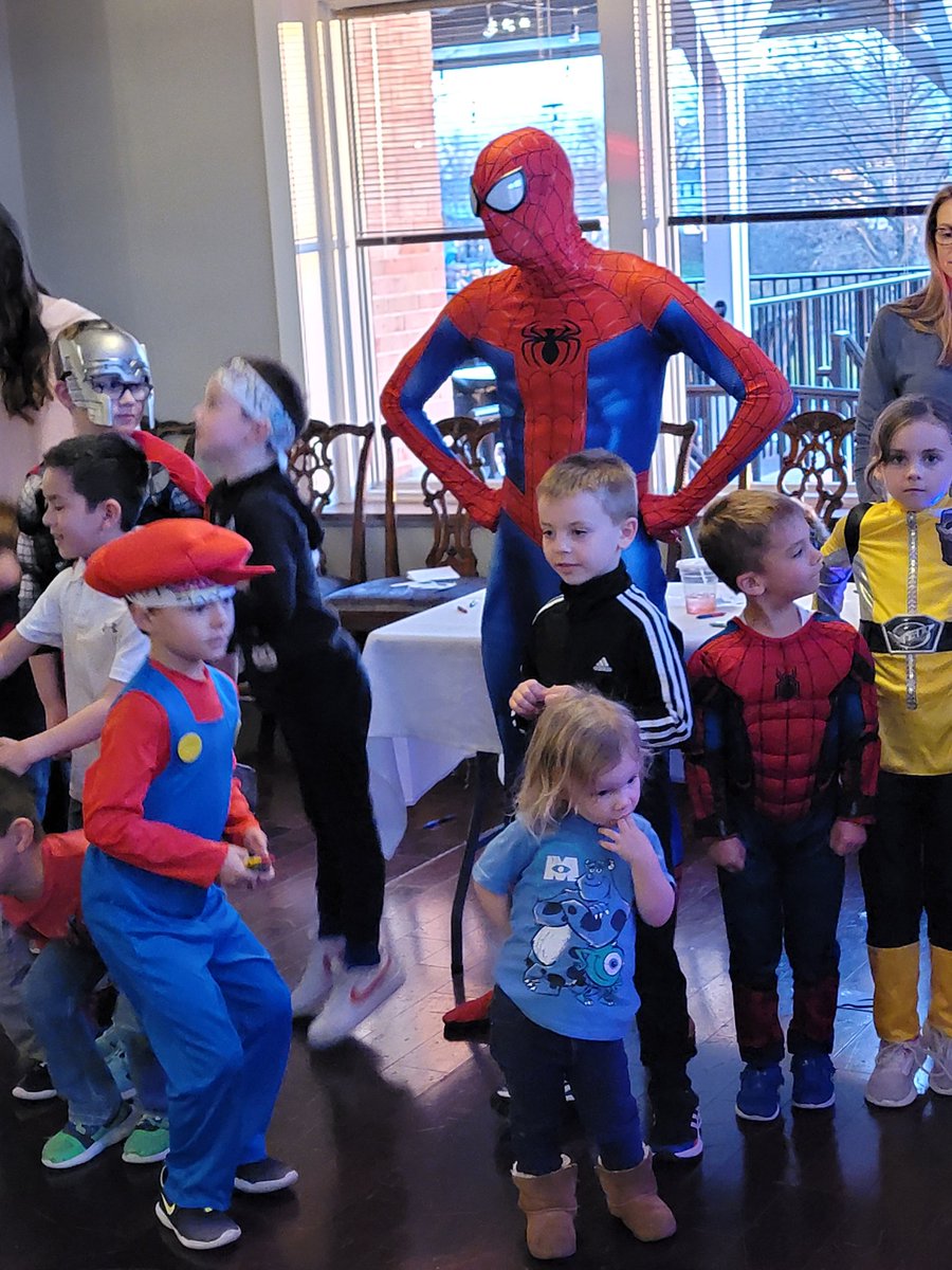 12onthestimp's tweet photo. Spiderman and Wonder Woman the hit of the event. https://t.co/VtPEB2XqR0
