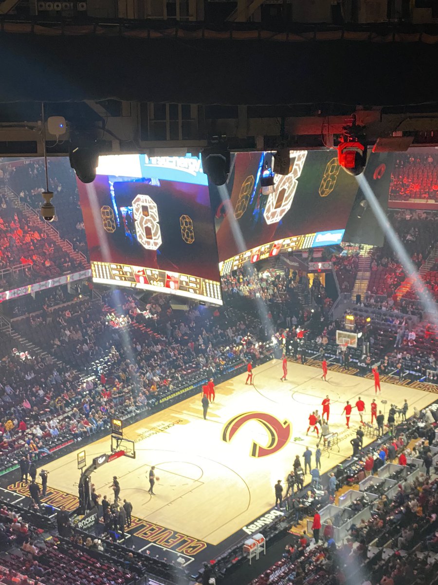 MREHGQ1's tweet photo. We in here! @cavs 
#LetEmKnow https://t.co/k01EMNIgPT