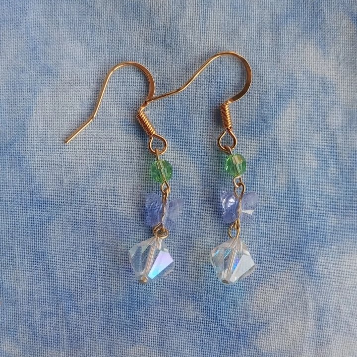 frennchsoda's tweet photo. 🦋💐 40% off 💐🦋
Spring is all about starting fresh- and that means earrings too! Don't worry, I got you 🤗 Score 40% off until 11th April. Shipping is included &amp; every order is packed with luv 💌💘

Don't miss out:
https://t.co/vjnBbk9oOG https://t.co/pexxjMNwHP