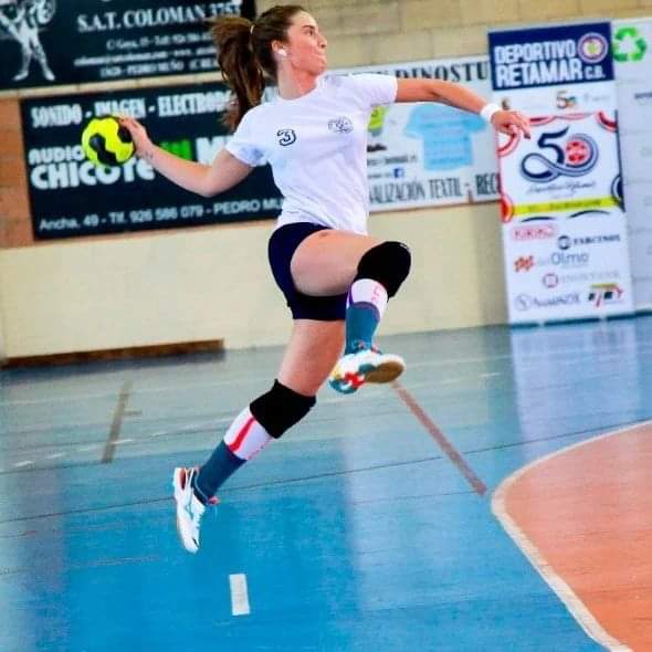 pmunozdeportivo's tweet photo. 📻 PODCAST 26/3!

👇@pmunozdeportivo en @pedromunozfm con @Moyatovic y:

🎙️ 🤸‍♀️ @anabpeinado y @OliviaIzquierd6 (@ritmicapm). M. 8
🎙️🤾‍♂️ Álex (Kiriko @DtvoRetamar). M. 30
🎙️🤾‍♀️ @ana3fr (@HandballManzan). M. 45
🎙️⚽ Samuel Escudero (@Atleticopmunoz). M. 56

⏯️
https://t.co/RQa2DIM0Ei https://t.co/PC6QrKhLHr