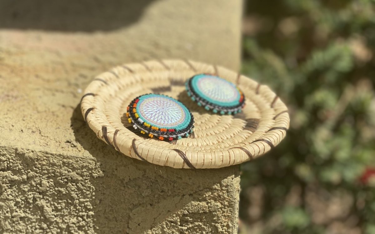 lopezbeading's tweet photo. Earrings dropping in 30 minutes 😉🖤🪶 https://t.co/Xp5woQbiN0 https://t.co/iVDXS7ZyJS