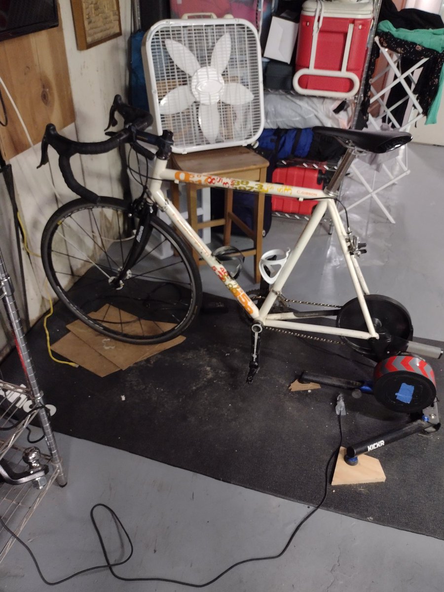 CDGbikes's tweet photo. @gregonabicycle I gotta one of those circa 2003 https://t.co/FXAmY5wi8R