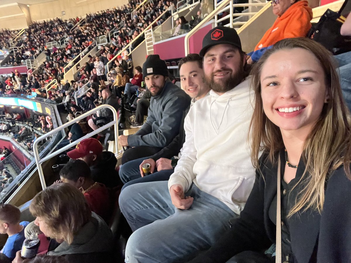 Fournz03's tweet photo. At over 222.5 #letemknow at Caruso over 8.5 #LetEmKnow best looking AHL staff in the building your welcome!!! https://t.co/ah3sl6GKc8