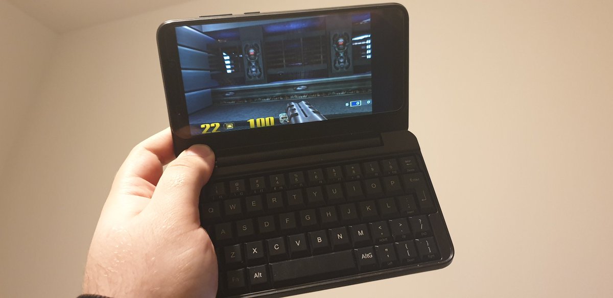 ThunderySteak's tweet photo. Getting Quake 3 running on the Pinephone feels like an achievement https://t.co/Rrff6nRf3D